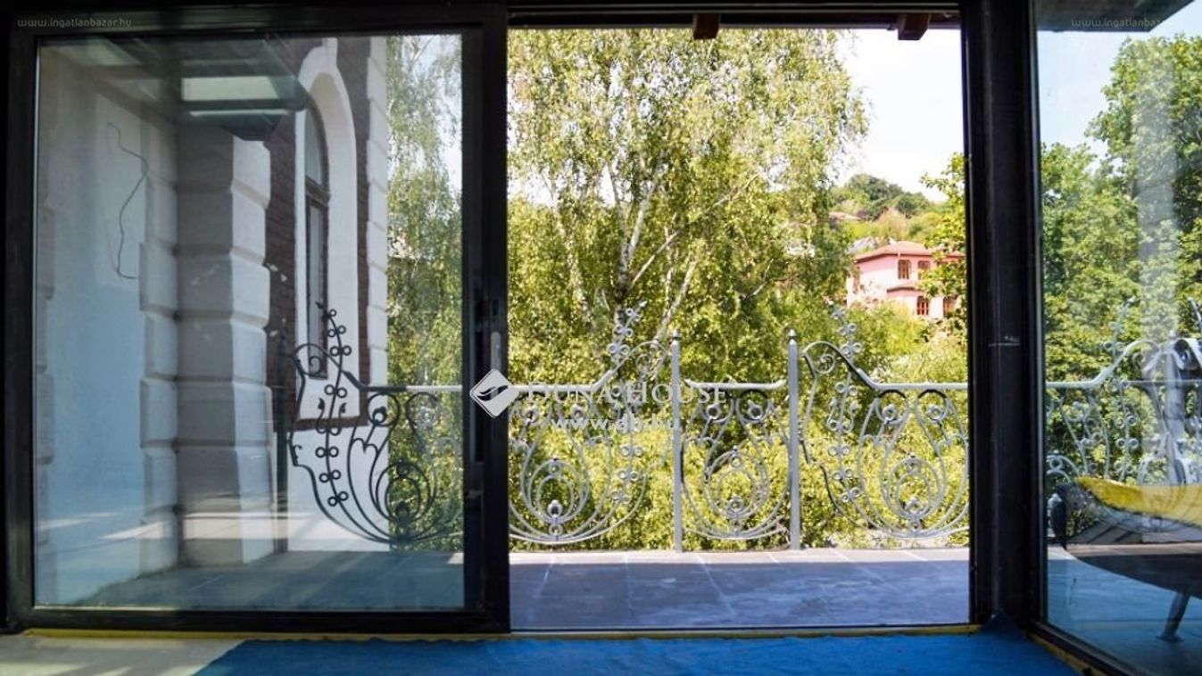 Eladó Balatonalmádiban a Bermüller villa, avagy „Magda-lak”