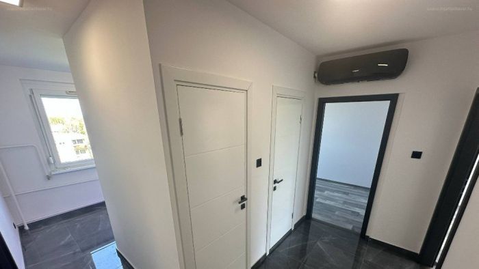 Hoppá! Dobogós helyen végzett a szegedi panel